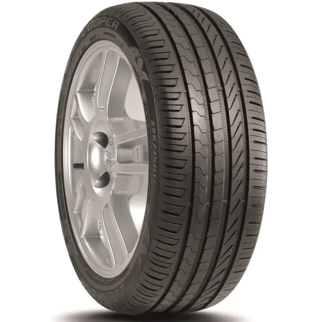 205/60VR15 91V ZEON CS8